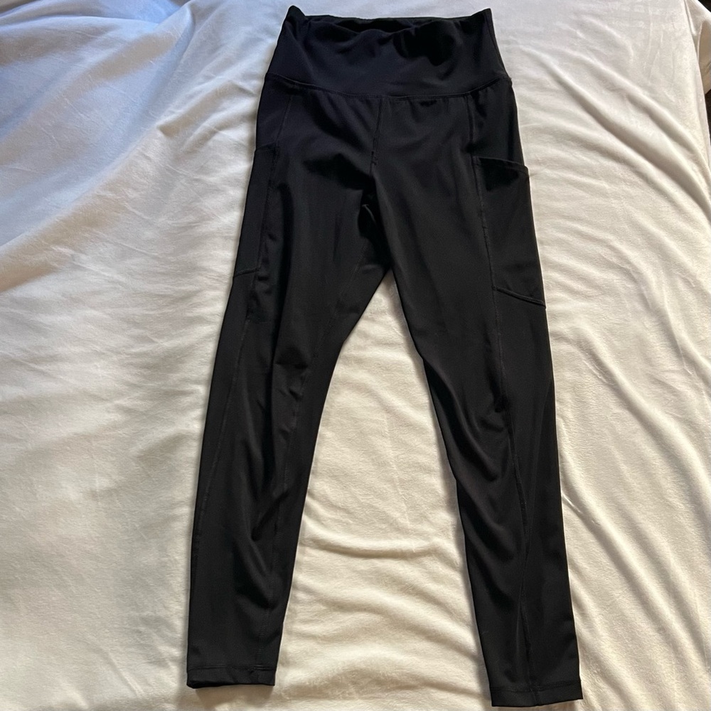 💜 2 for $12 - The Everything Pocket Legging by American Eagle. Size Med. Black.